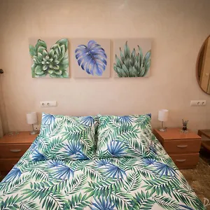 Espacioso Bajo Frente Al Mar Apartamento